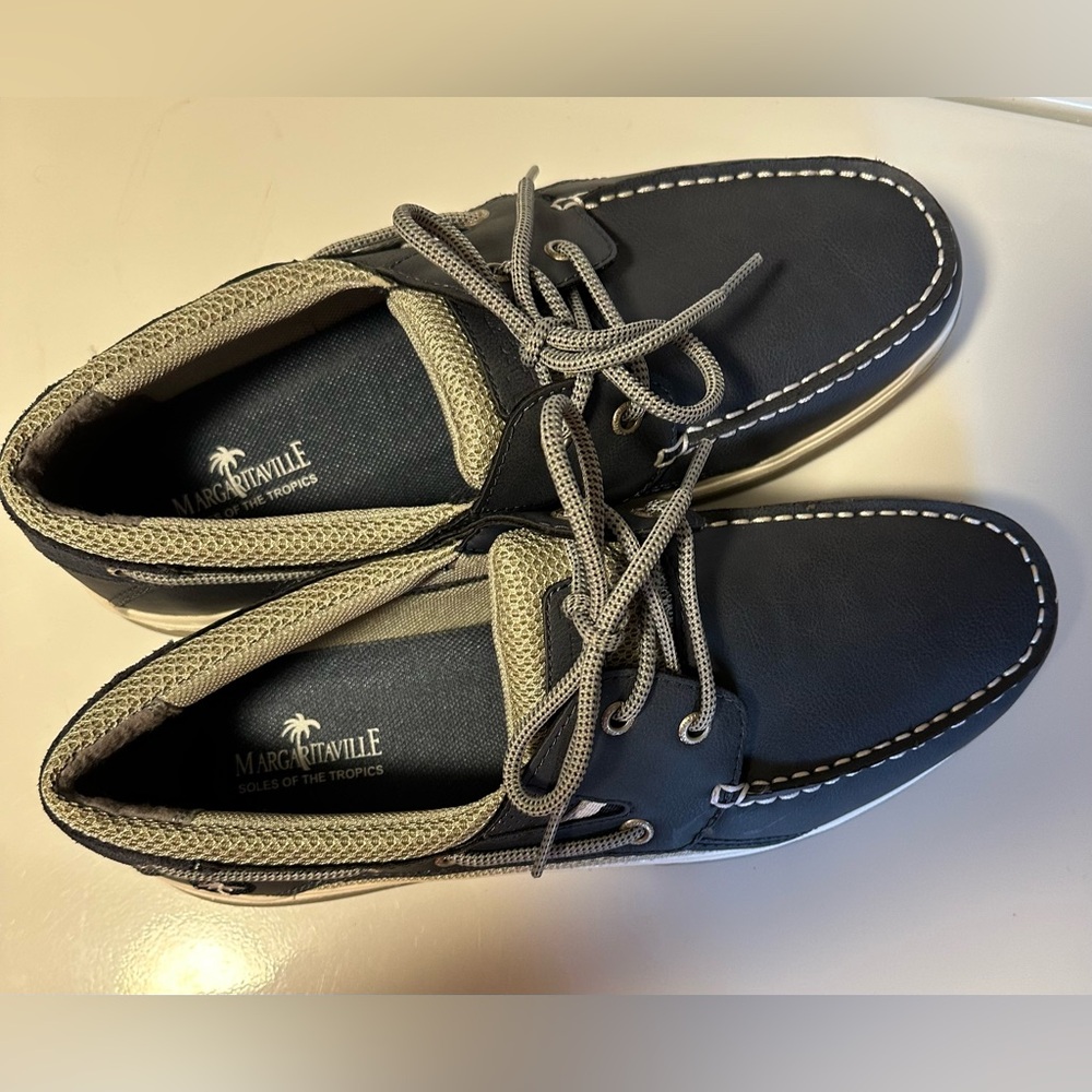 Men’s Margaritaville Deck shoes.